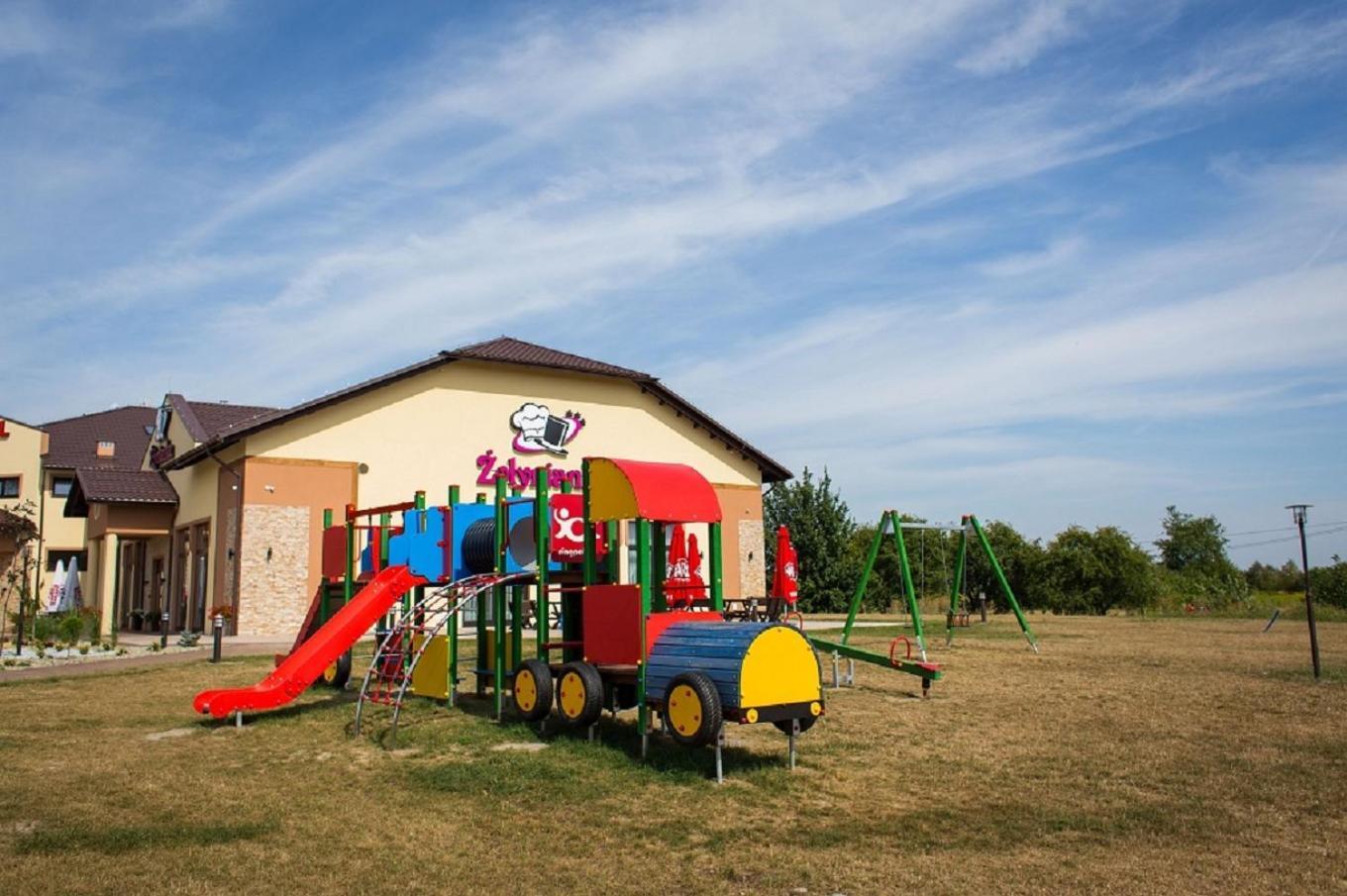 Noclegi - Apartamenty Zolynianka Exterior foto